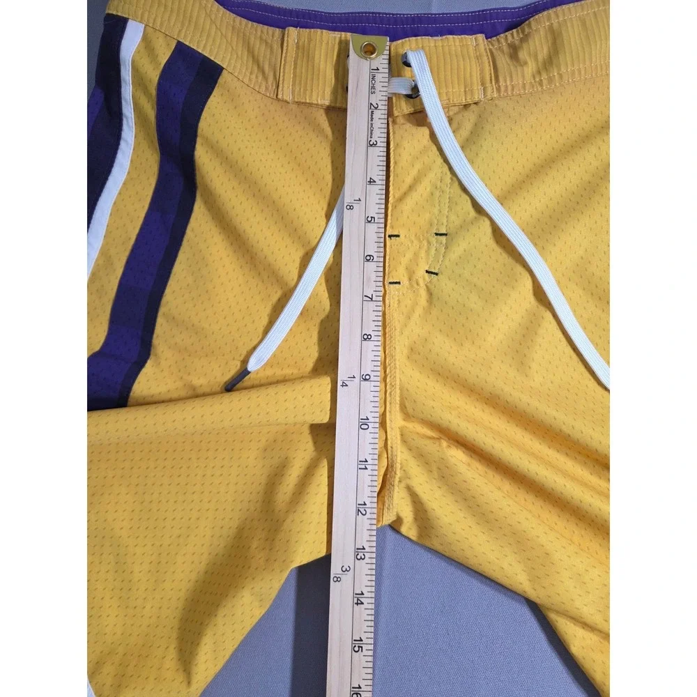 Nike 6.0 LA Lakers Shorts Mens 30 Medium Yellow Y2K Colorway Board Swim Trunks